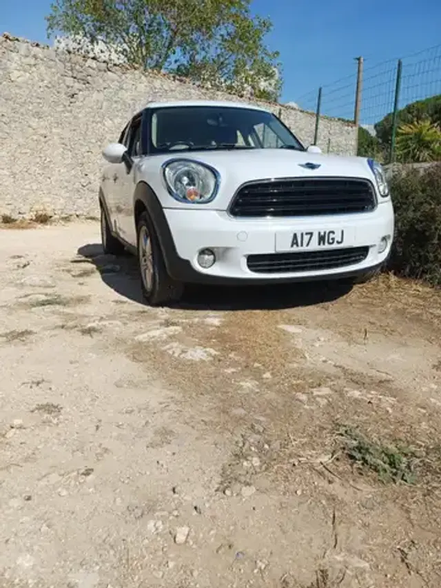 MINI One D Countryman