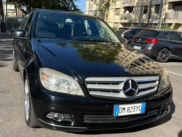 Mercedes-Benz C 220