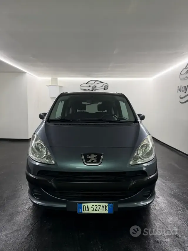 Peugeot 1007