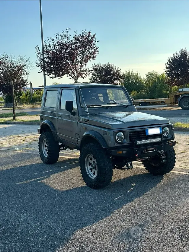 Suzuki Samurai