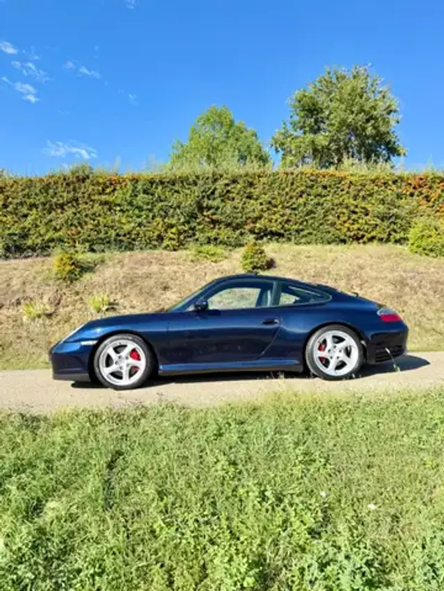 Porsche 996