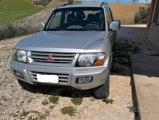Mitsubishi Pajero (2000-2007)
