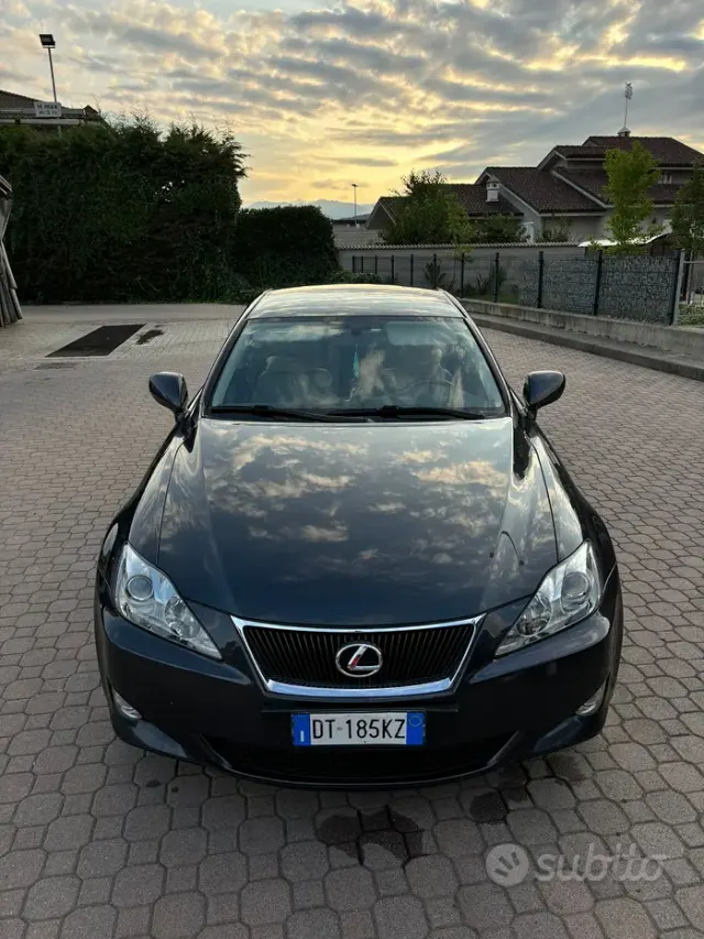 Lexus IS 2ª serie