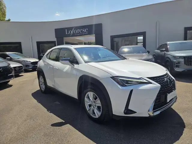 Lexus UX 200