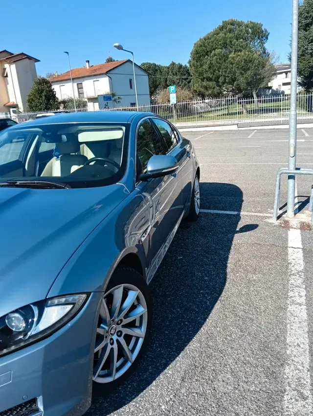Jaguar XF 2ª serie (X260)