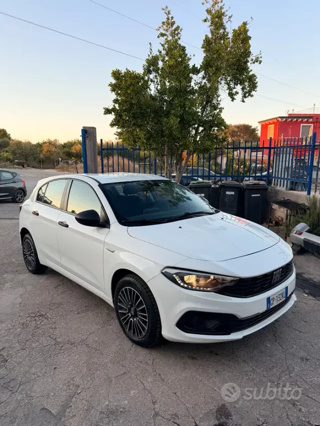 Fiat Tipo (2015-->)