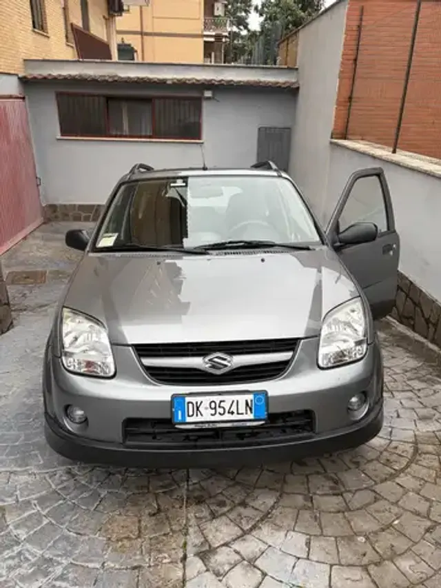 Suzuki Ignis