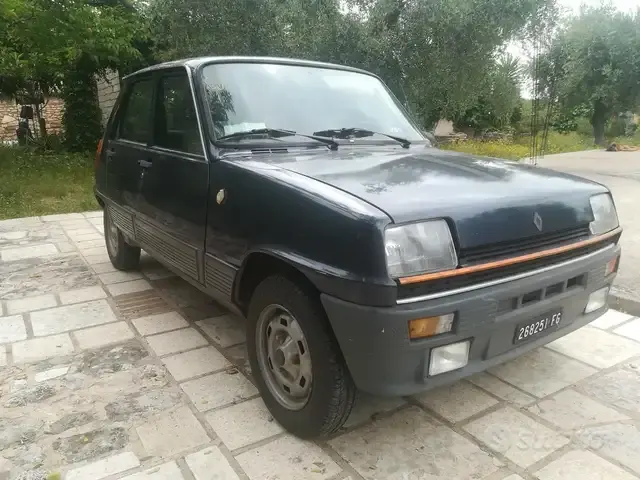 Renault R 5