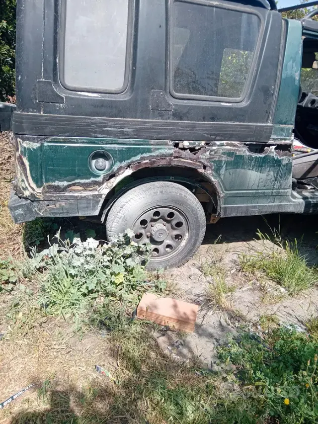 Suzuki Samurai
