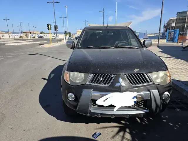 Mitsubishi L200