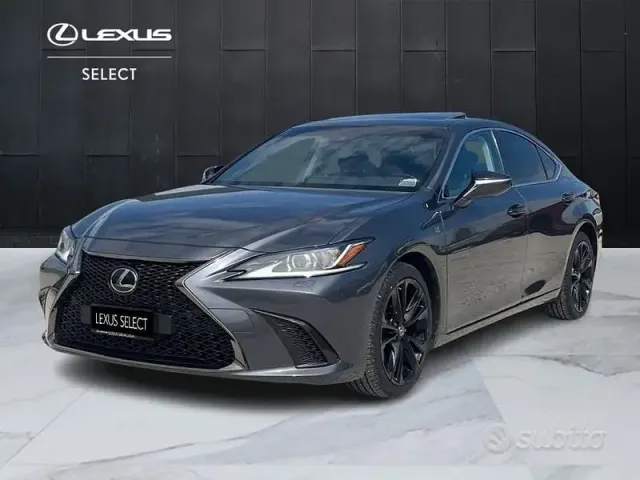 Lexus ES (2018-->)