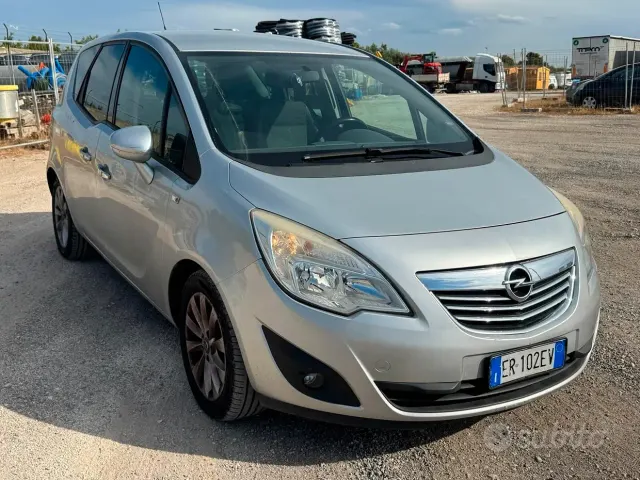 Opel Meriva 2ª serie