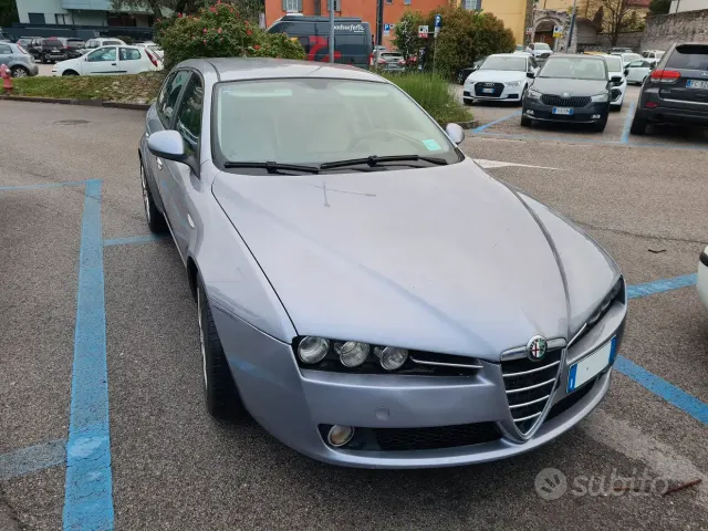 Alfa Romeo 159