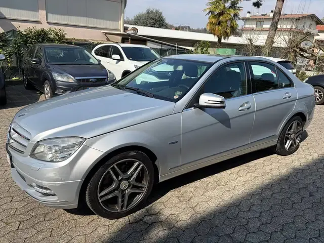 Mercedes-Benz C 200
