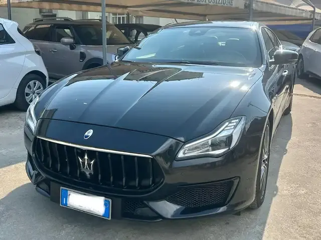 Maserati Quattroporte