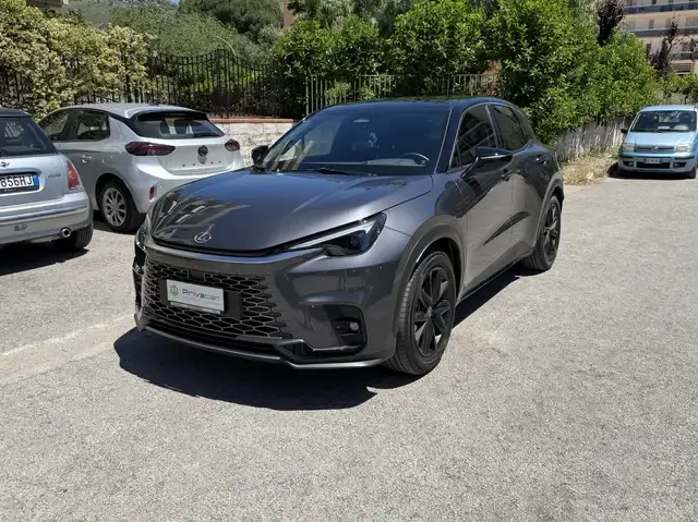 Lexus LBX
