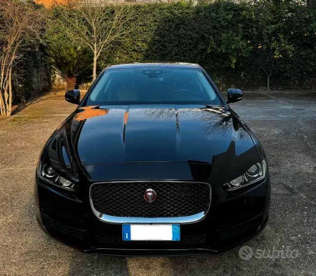 Jaguar XE (X760)