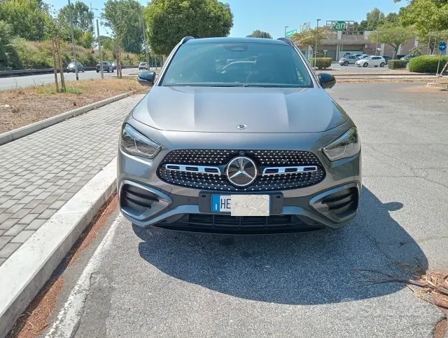 Mercedes-Benz GLA (H247)