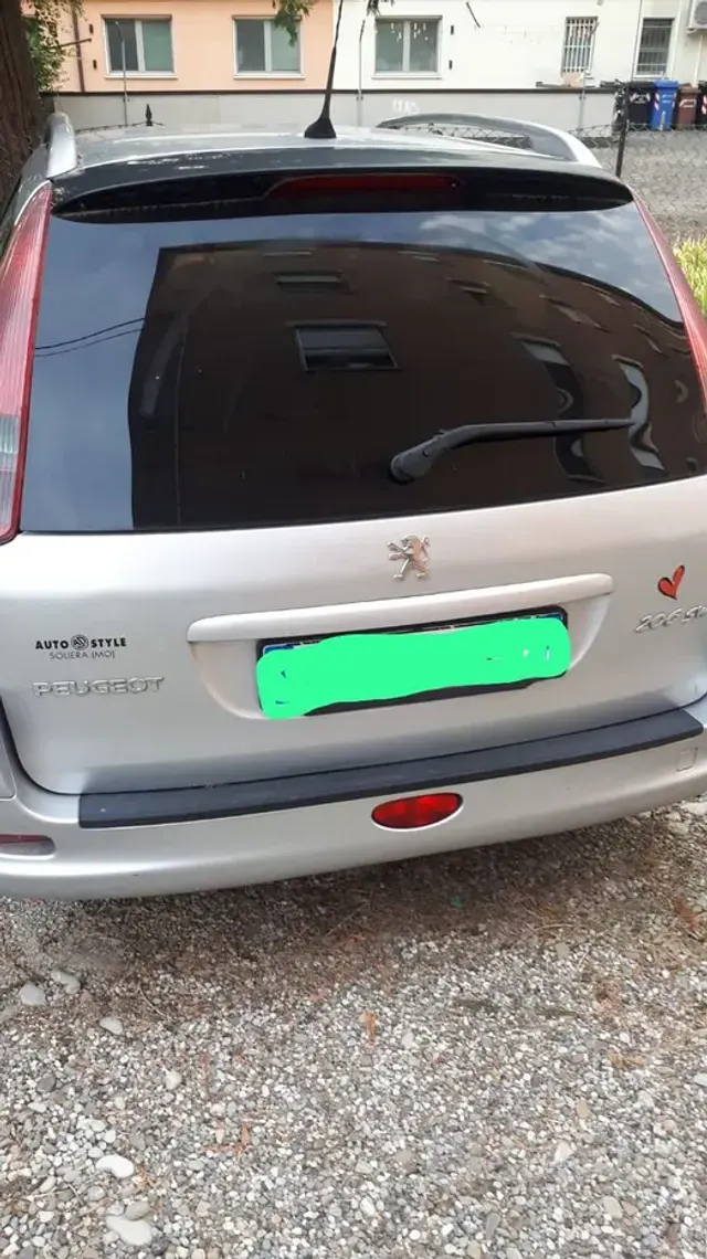 Peugeot 206