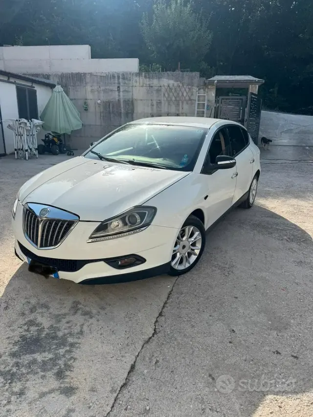 Lancia Delta (2008-2015)