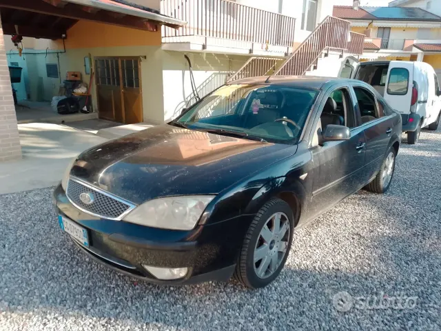 Ford Mondeo 2ª serie