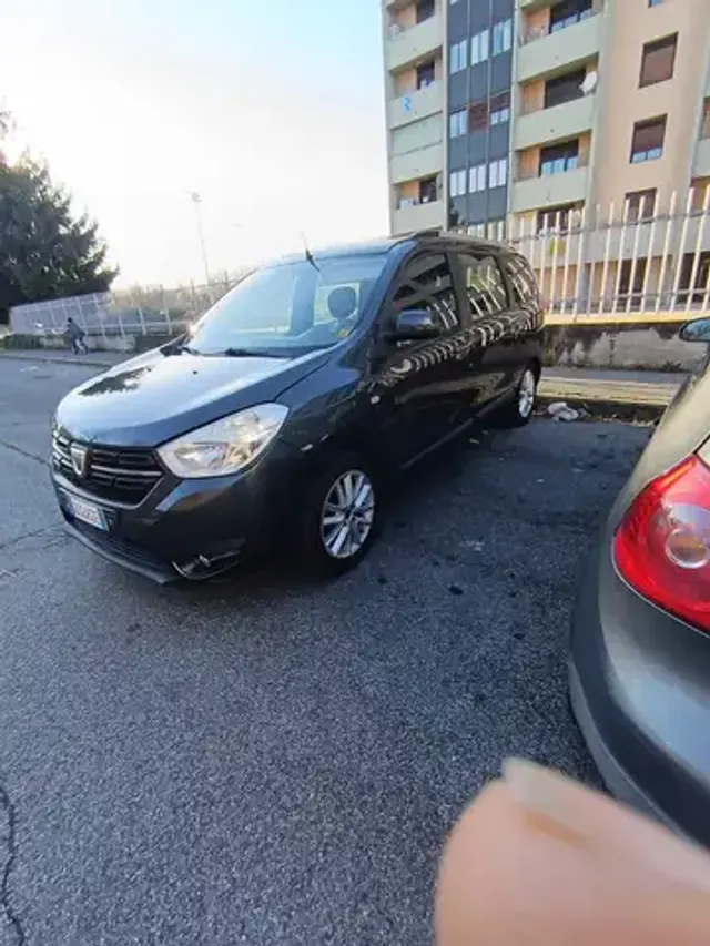 Dacia Lodgy