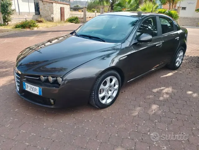 Alfa Romeo 159