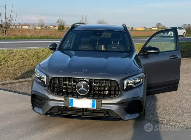 Mercedes-Benz GLB (X247)