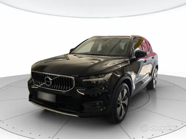 Volvo XC40 (2017-->)