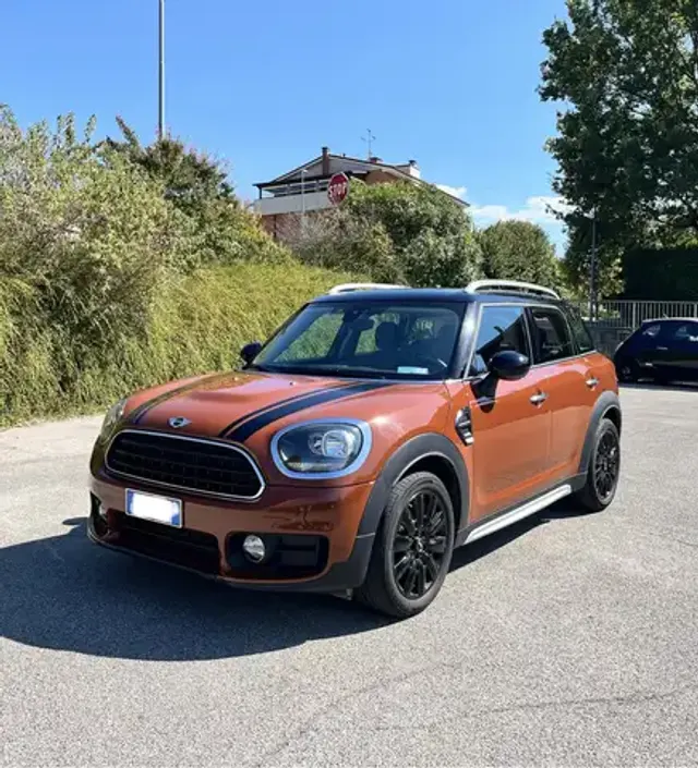 MINI One Countryman