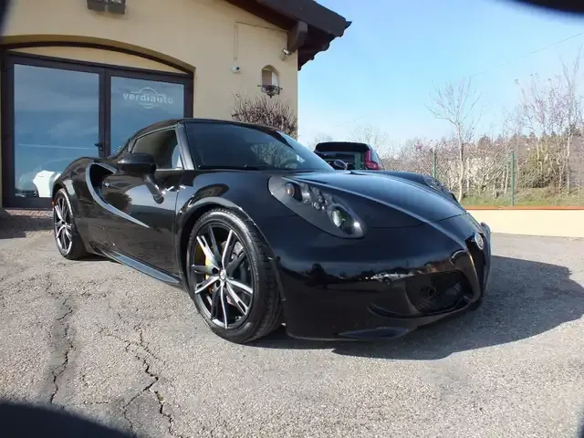 Alfa Romeo 4C