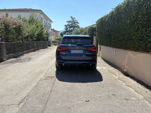 BMW X5 (G05/F95)