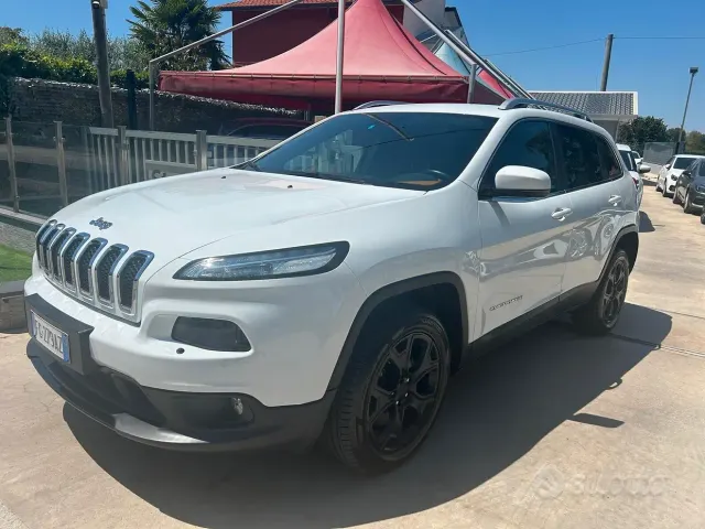 Jeep Cherokee 4ªs. 14-18