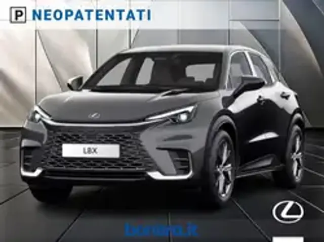 Lexus LBX