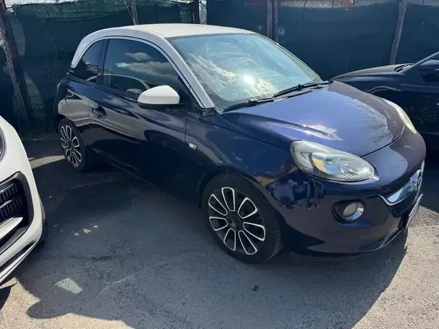 Opel Adam