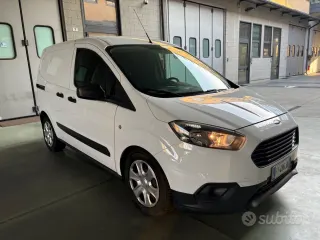 Ford Transit Courier 1.5 TDCi 75CV Van Trend
