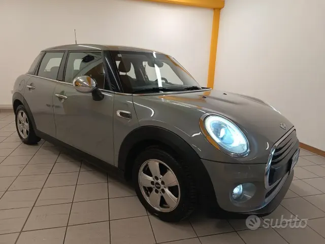 MINI Mini 4ª serie (F56)