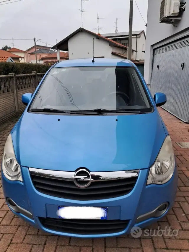 Opel Agila 2ª serie