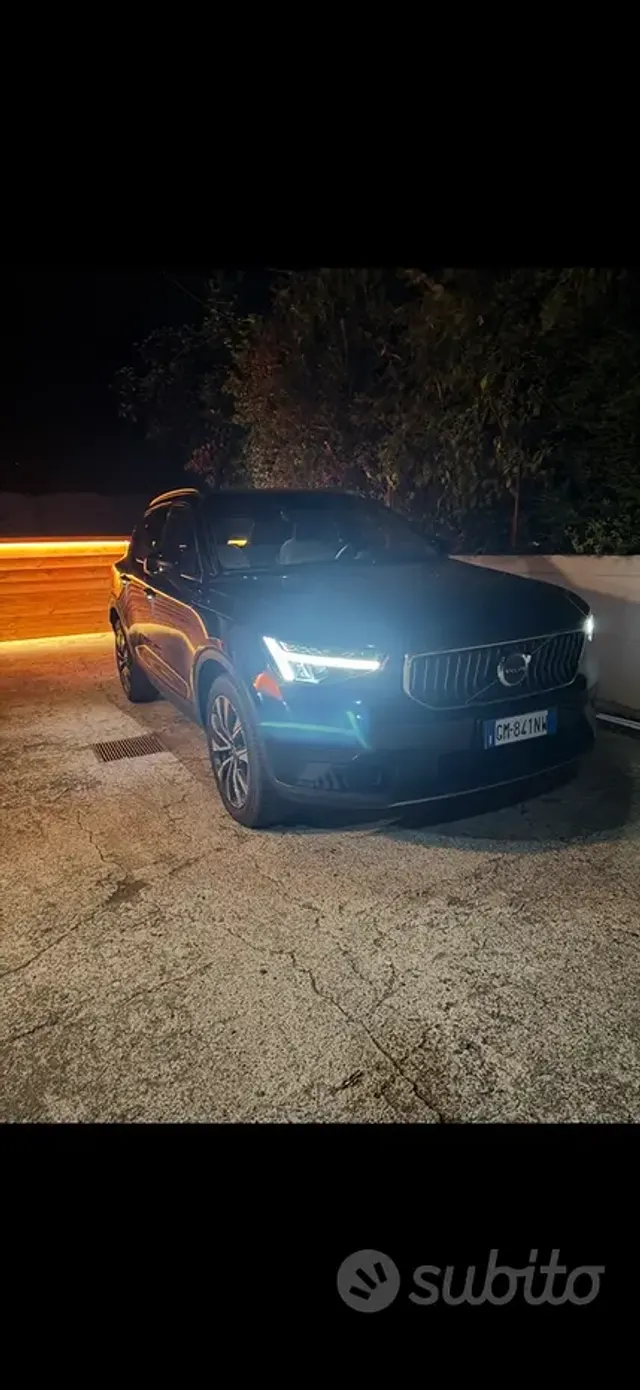 Volvo XC40 (2017-->)