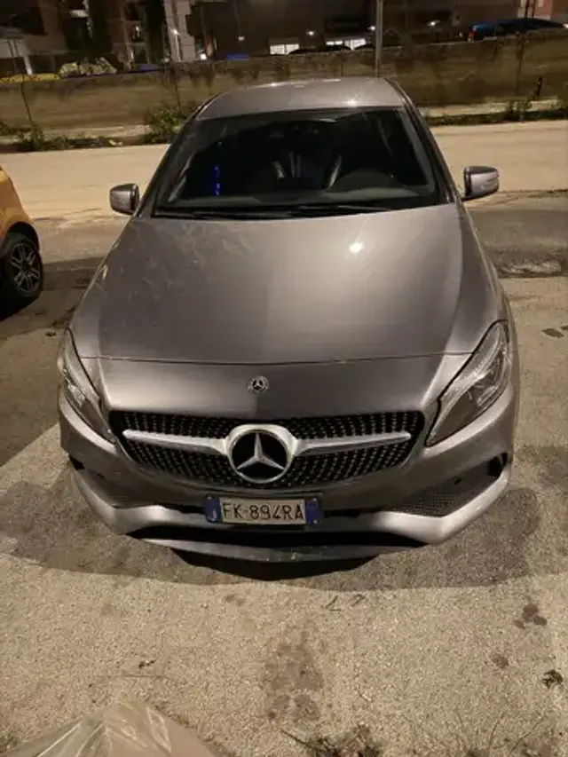 Mercedes-Benz A 200