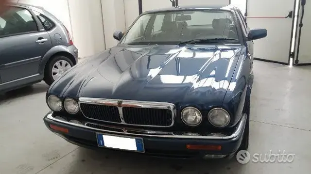 Jaguar XJ (X350-X358-X359)
