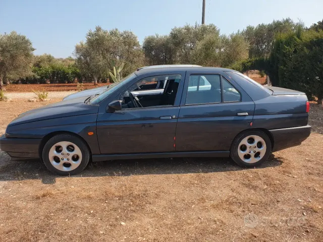 Alfa Romeo 155