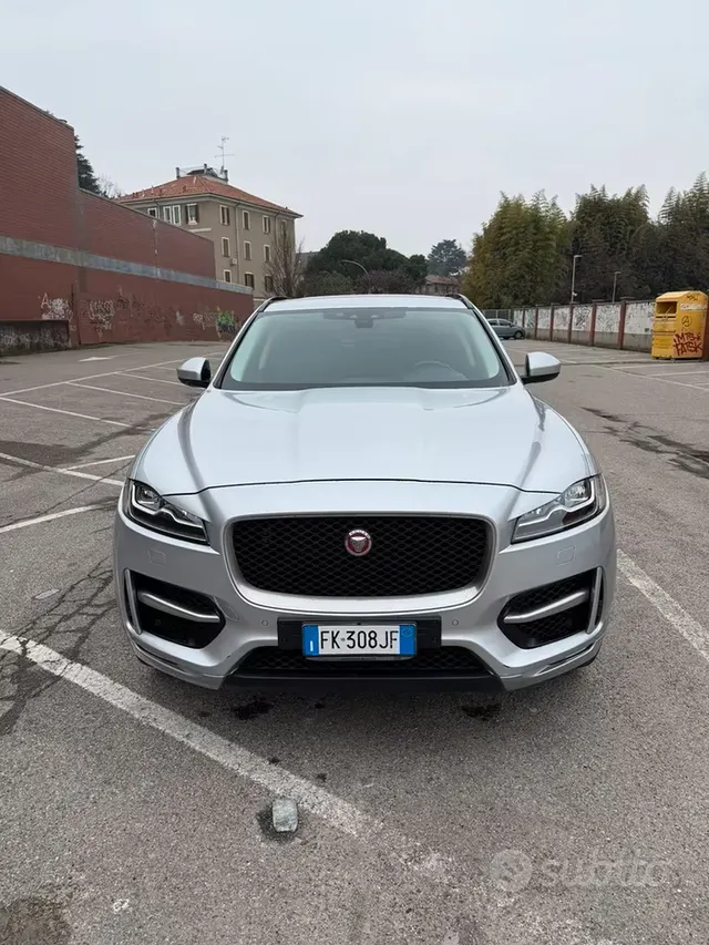 Jaguar F-Pace (X761)