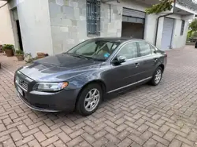 Volvo S80