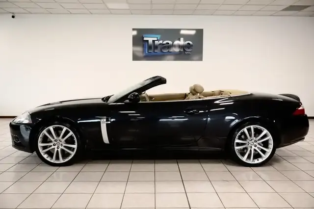 Jaguar XKR
