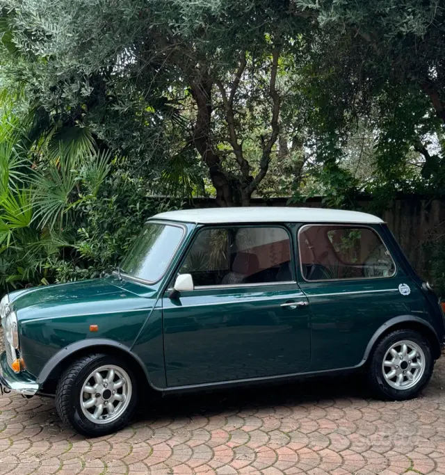 MINI Mini Cooper AE(J01)