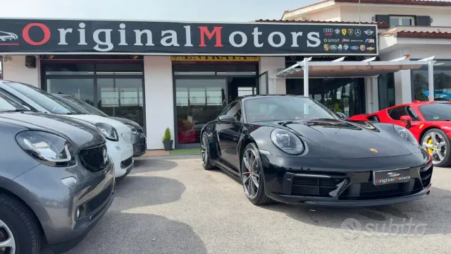 Porsche 911 (992)