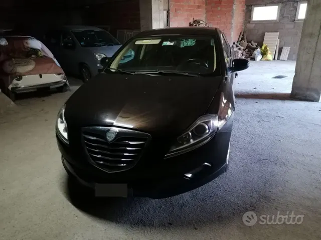 Lancia Delta (2008-2015)