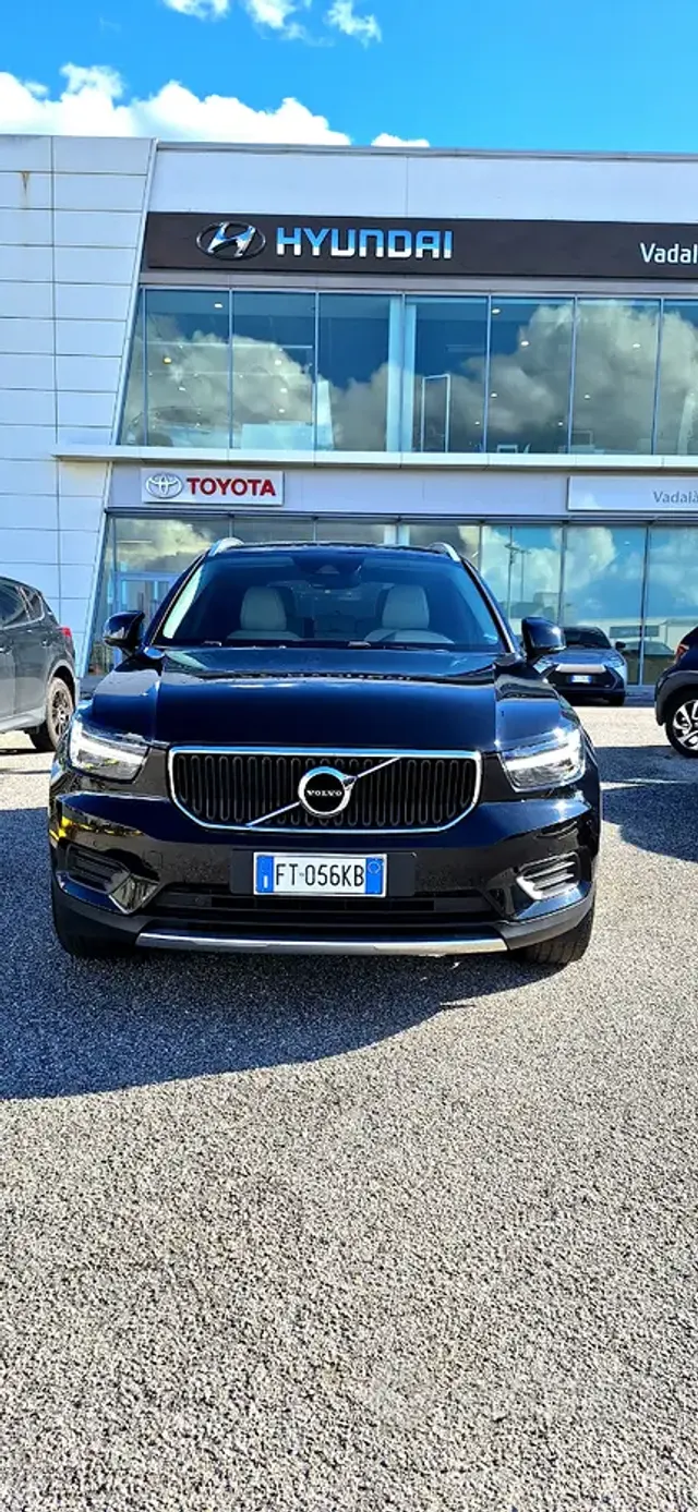 Volvo XC40 (2017-->)