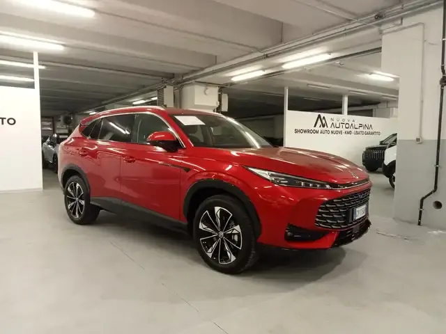 MG HS